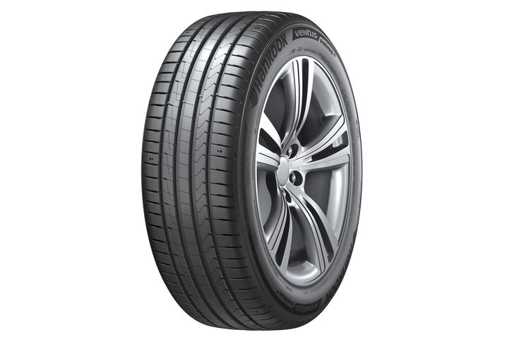 Hankook tyres impress in summer tyre tests by renowned independent car magazines
