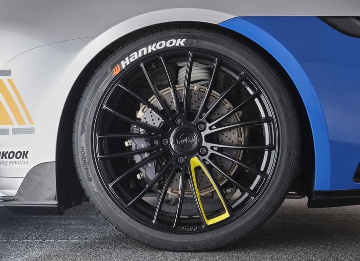 Hankook’s Ventus S1 evo 3 tyre on new campaign vehicle for the 2022 
